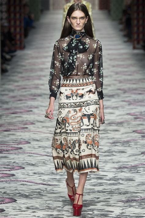 gucci spring 2016 ready-to-wear collection|gucci spring 2016 dresses.